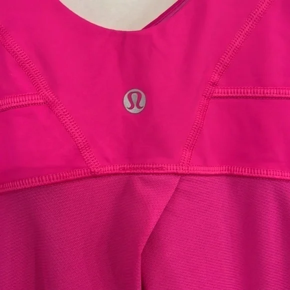 Lululemon Fuschia Pink Workout Top
Shirt Camisole Size 6 - Picture 4 of 6